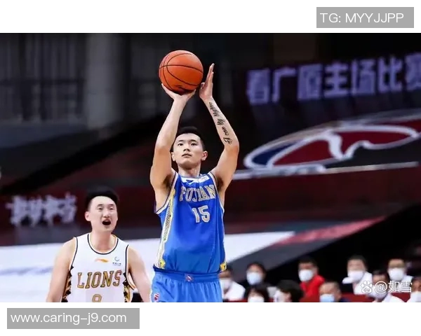 陈林坚的篮球之路：从青涩少年到职业球员的奋斗历程与荣耀时刻